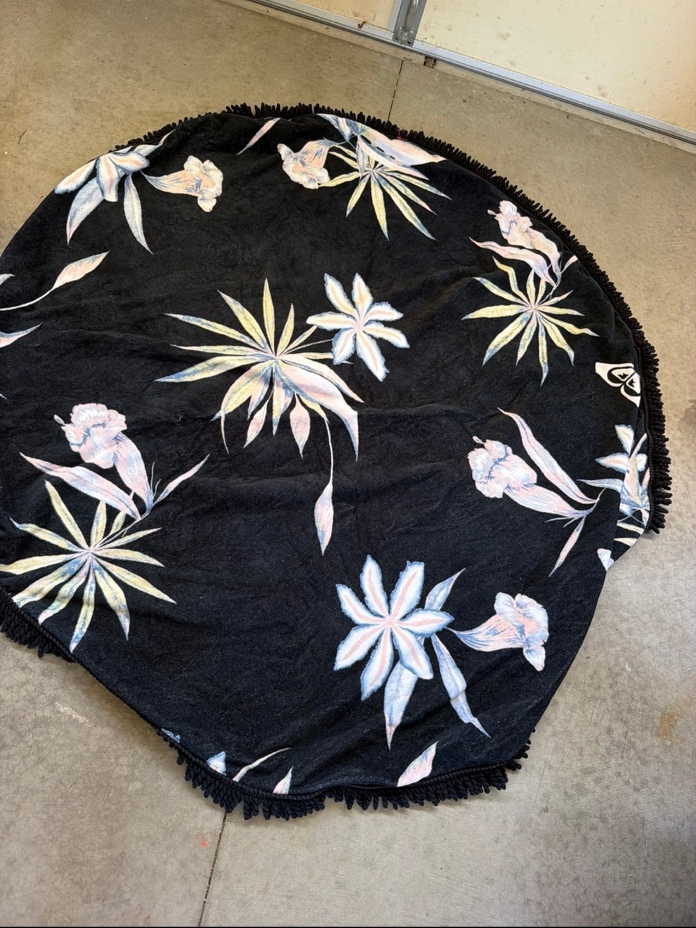 Round Black Floral Beach blanket